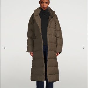 Rains - BNWT -LONG parka